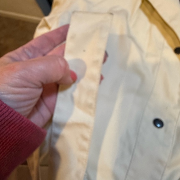 Women's Vintage Saxton Hall Cream Trench Coat size 7 - Picture 8 of 16